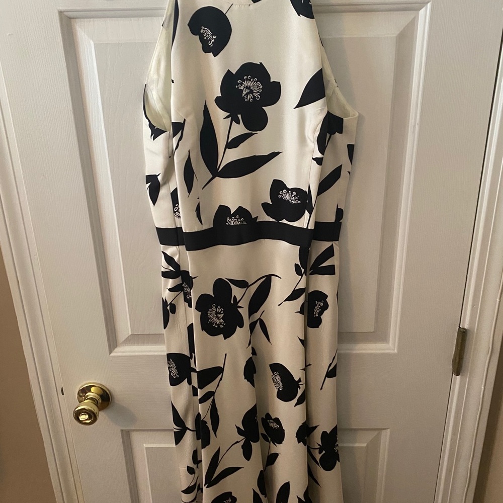 Ann Taylor floral dress - Picture 6 of 6